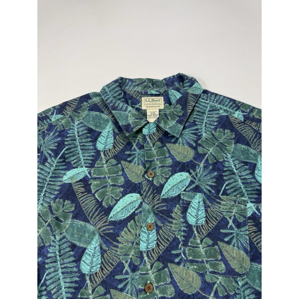 LL Bean Traditional Fit Loop Collar Floral Button Shirt Mens Medium Resort Beach